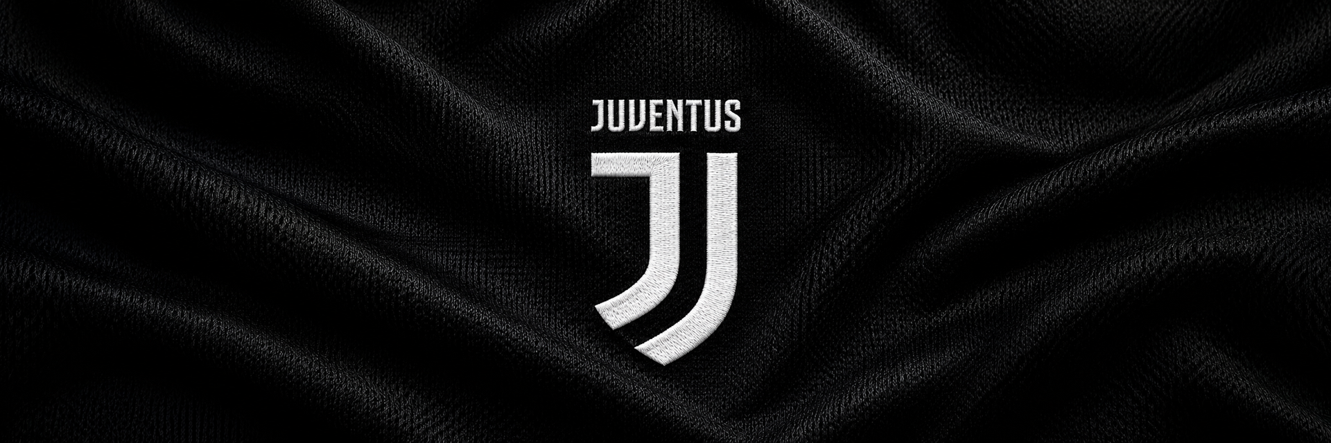 Juventus crest on club-colour fabric panoramic banner